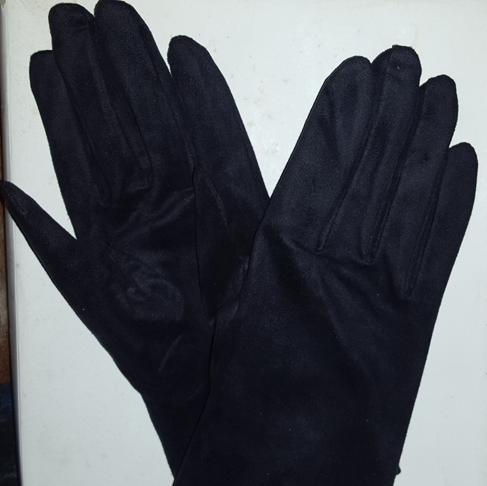 NWOT D&Y LIGHT SUEDE MICROSUEDE Wrist Long Gloves